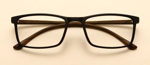 防划伤母粒镀膜镜片防蓝光、抗刮痕！