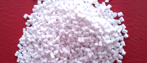 云母对PP抗老化母粒抗紫外光老化性能的影响