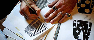 功能母粒在现代服装设计中的应用